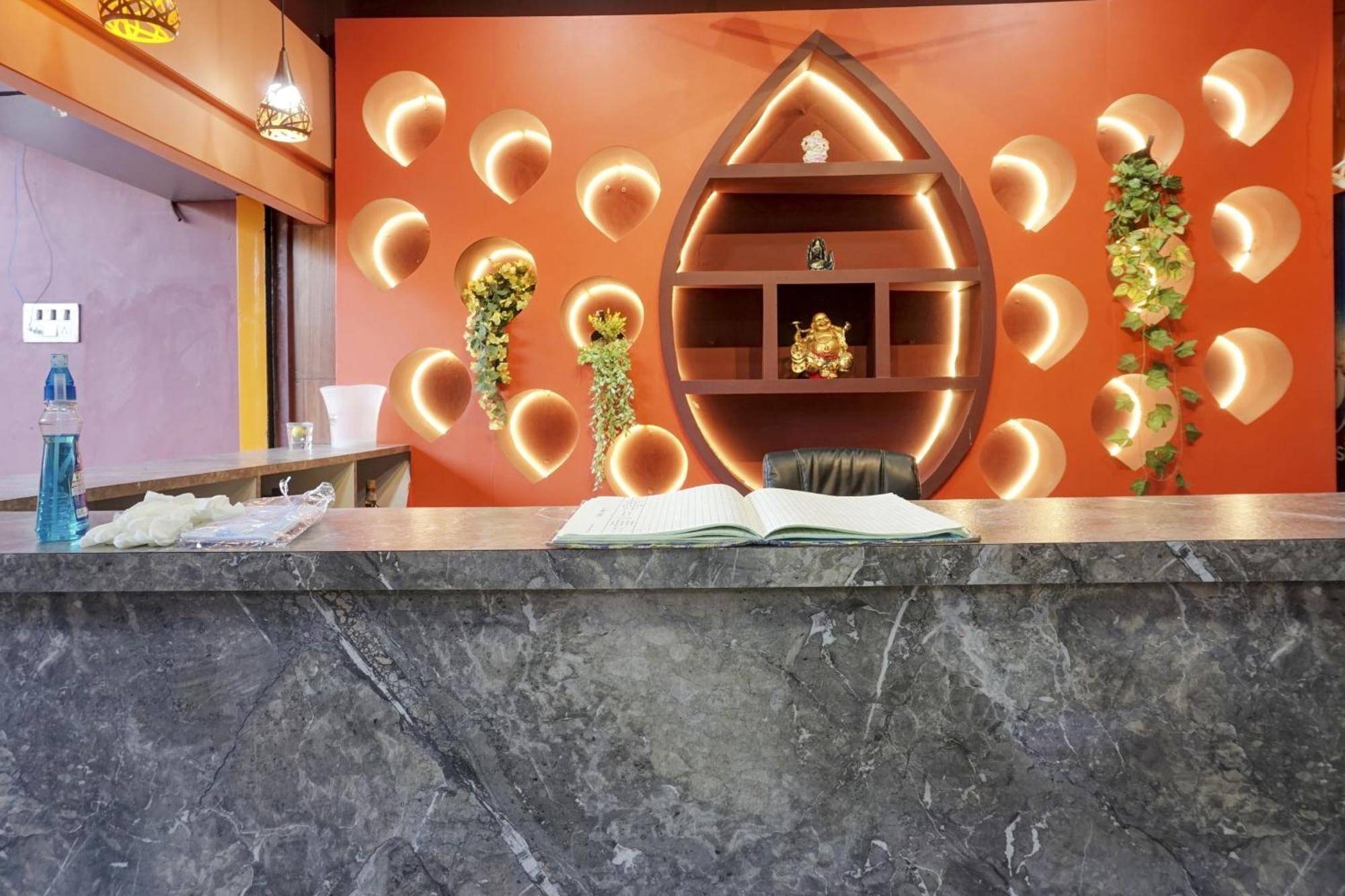 Collection O Shreya Hotell Talegaon Dabhade Exteriör bild